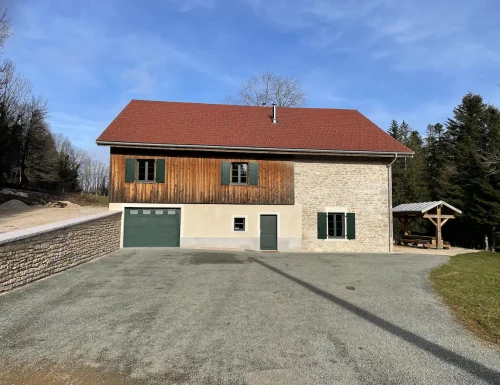 La ferme un des gites à Plaimbois du miroir 25120