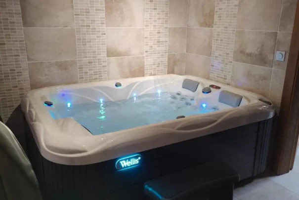 Jaccuzzi gites à Plaimbois du miroir 25120